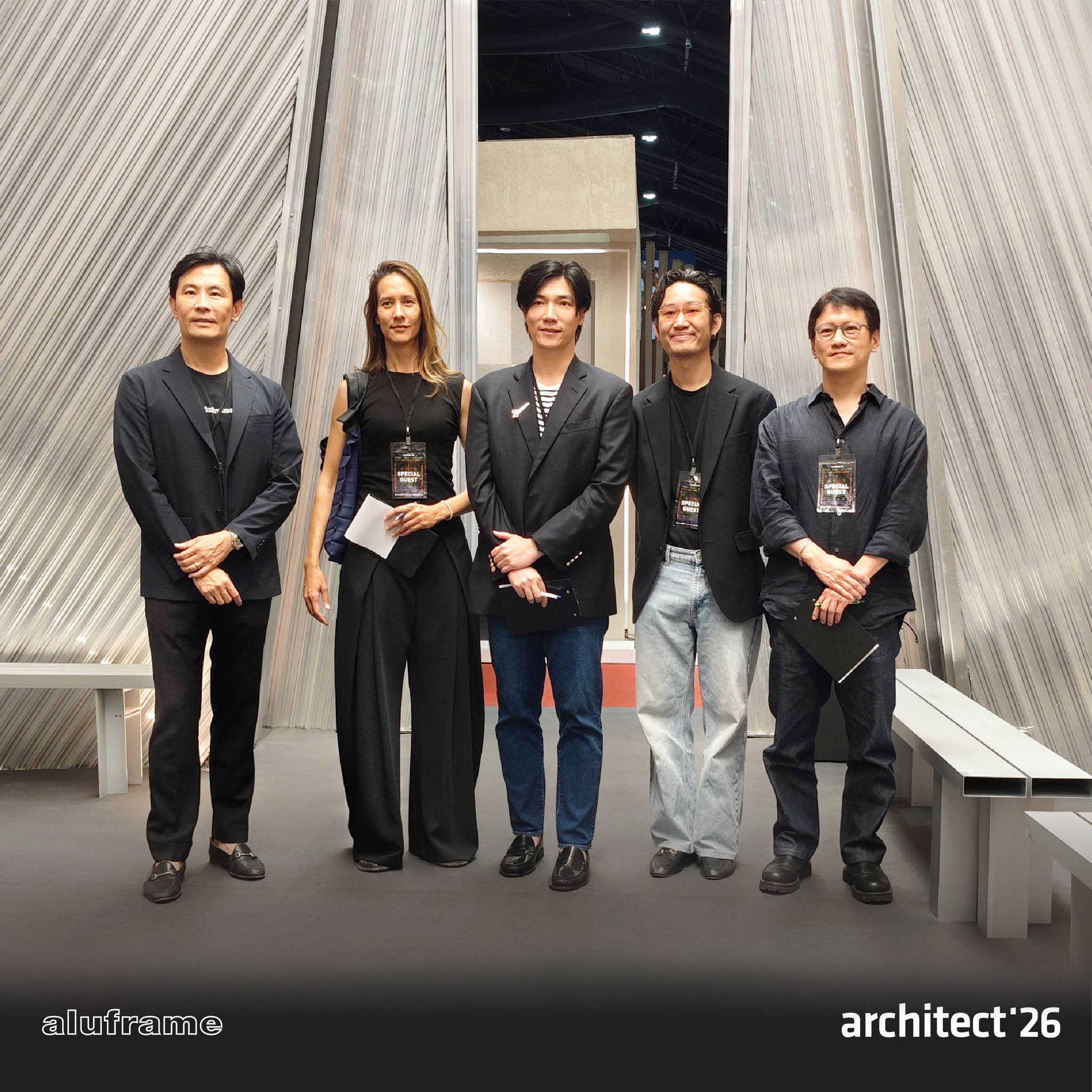 5-ขอขอบพระคุณทุกท่านที่แวะมาเยี่ยมชมบูธ-aluframe-290469-(54)