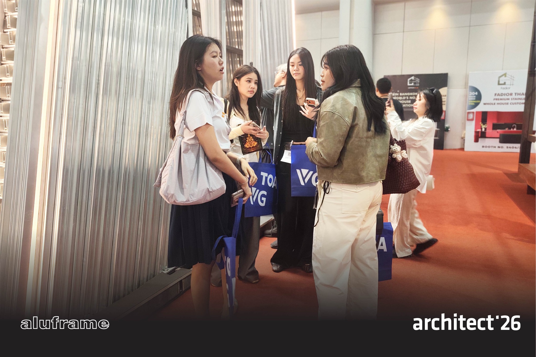 ขอขอบพระคุณทุกท่านที่แวะมาเยี่ยมชมบูธ aluframe-290469 (11)